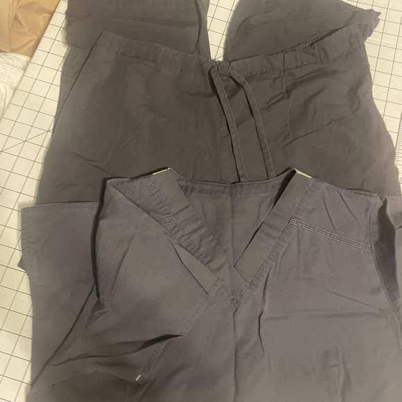 Scrub Set lot